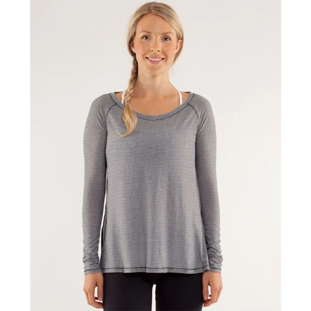 ✨Lululemon Presence Of Mind Long Sleeve Sz Medium Top✨
